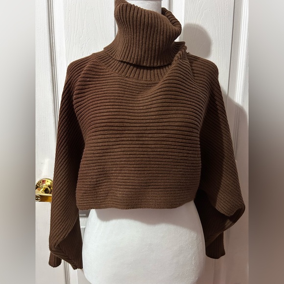Cozy Brown Turtleneck Sweater - Picture 3 of 4